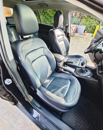 Kia Sportage cena 45899 przebieg: 207000, rok produkcji 2011 z Lębork małe 667